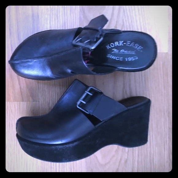 Kork-ease Shoes - Black leather clogs
